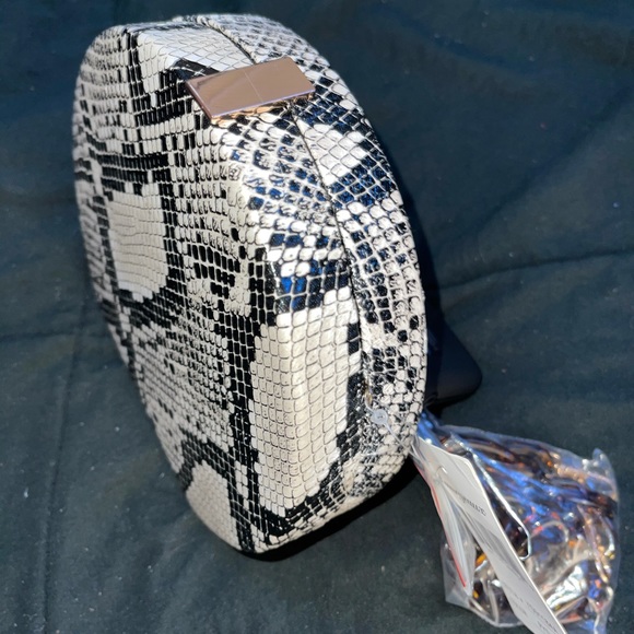 Mini snakeskin purse clutch - Picture 6 of 7